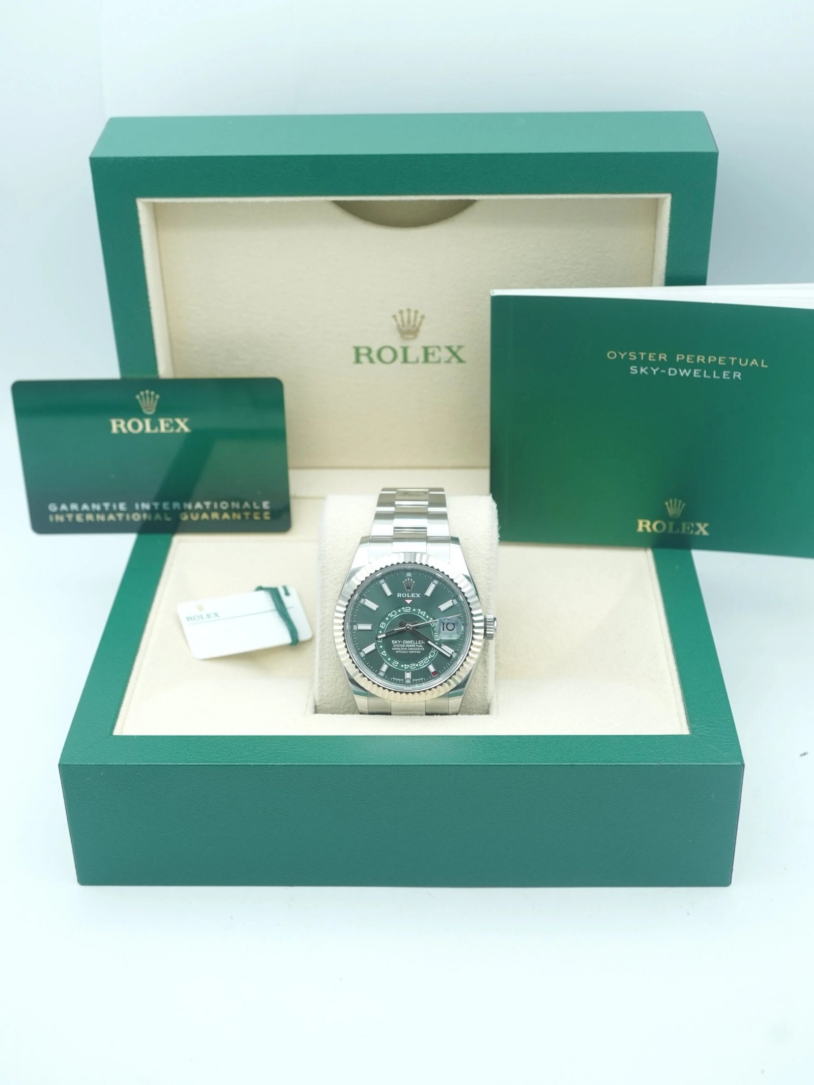 Rolex Sky-Dweller 42 mm / Gold Green Dial – Bild 2