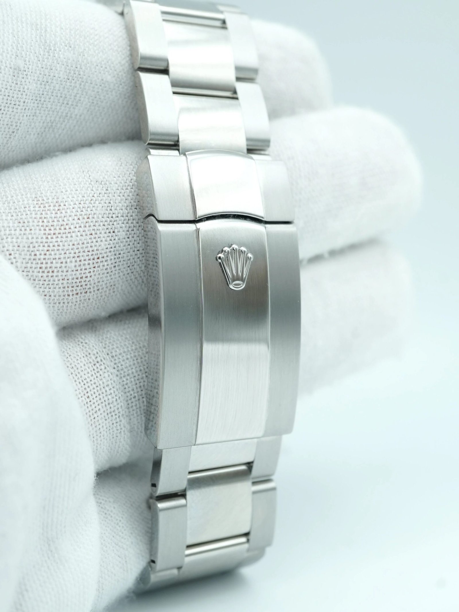 Rolex Sky-Dweller 42 mm / White Gold Black Dial – Bild 9