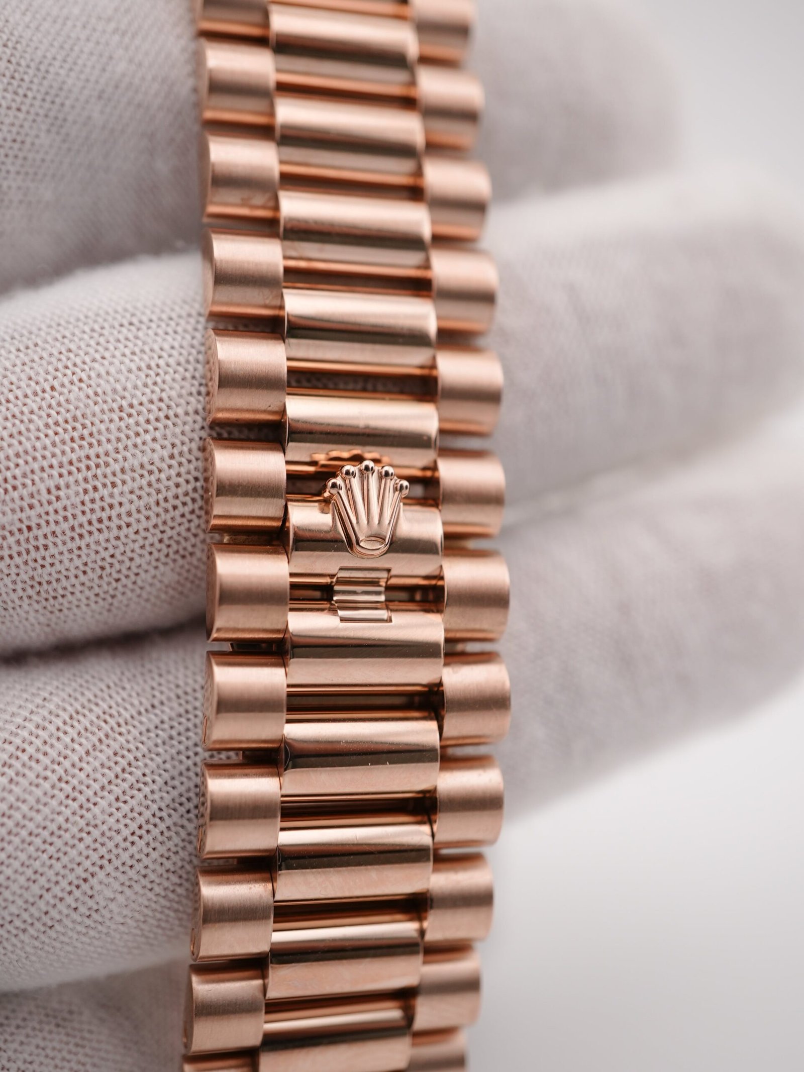 Rolex Day-Date 40 mm / Sundust Roman – President – Bild 5